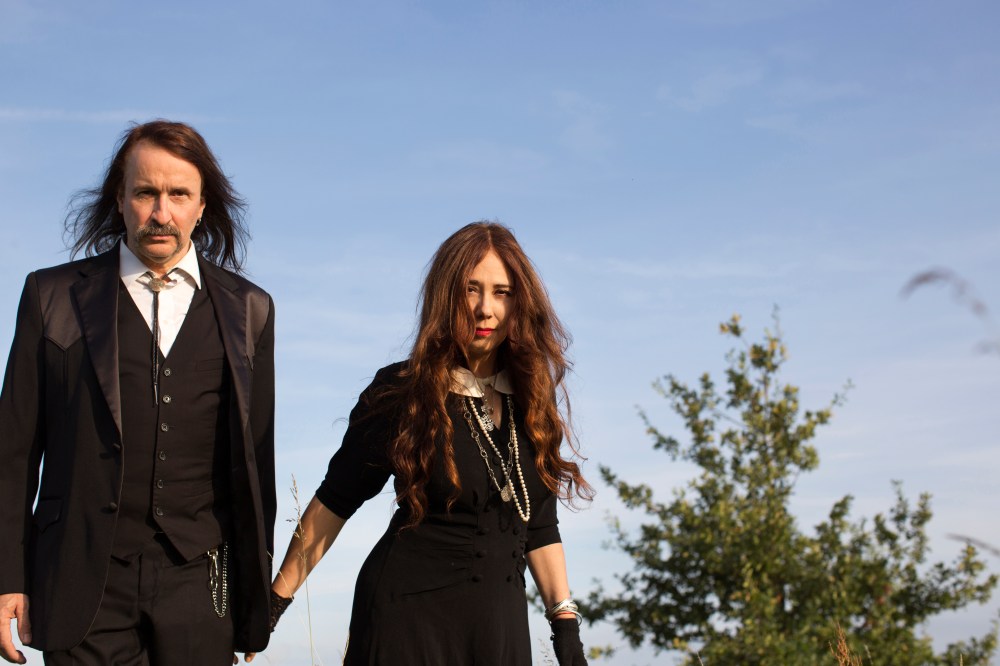 Alexader Hacke Danielle De Picciotto _ PHOTO.jpg