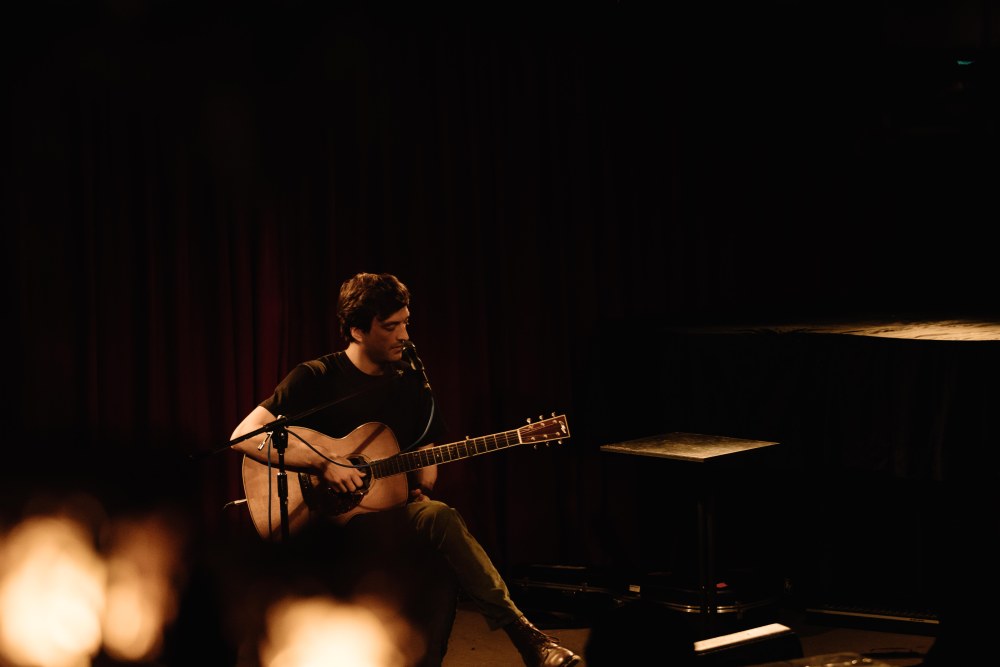 Gareth Dickson - PHOTO by Ryo Mitamura.jpg